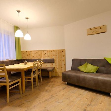 Top Holiday Flat In Fuegen Near The Ski Area Exterior photo
