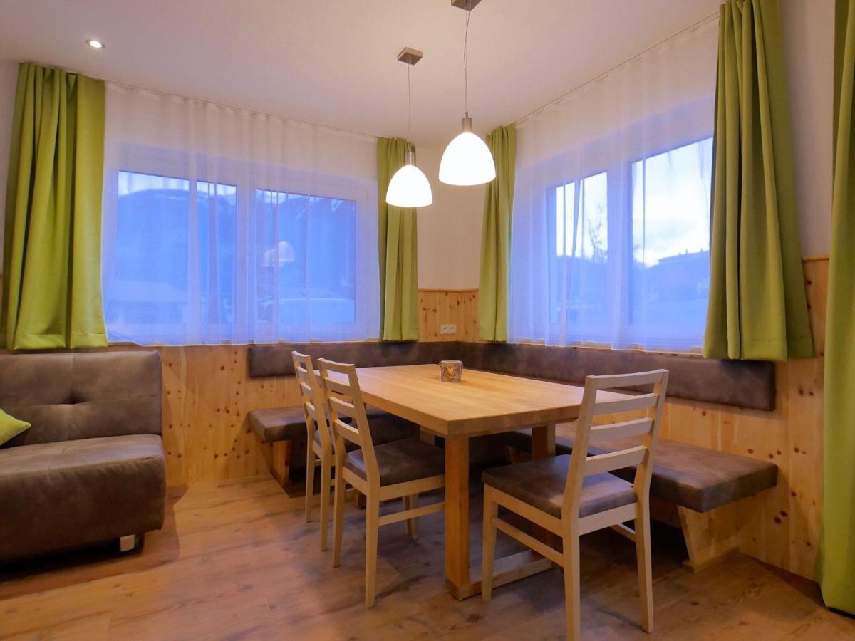 Top Holiday Flat In Fuegen Near The Ski Area Exterior photo