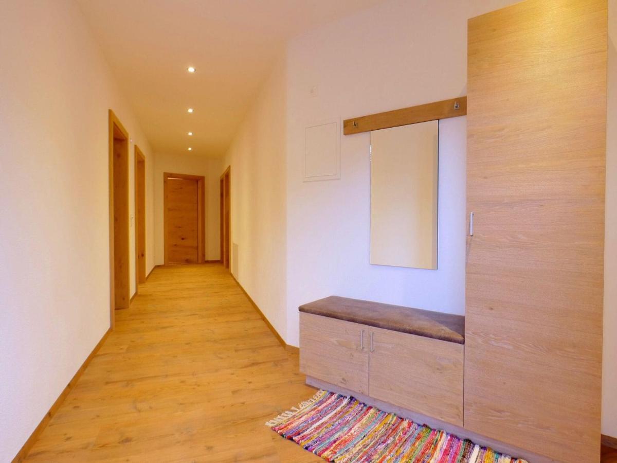 Top Holiday Flat In Fuegen Near The Ski Area Exterior photo