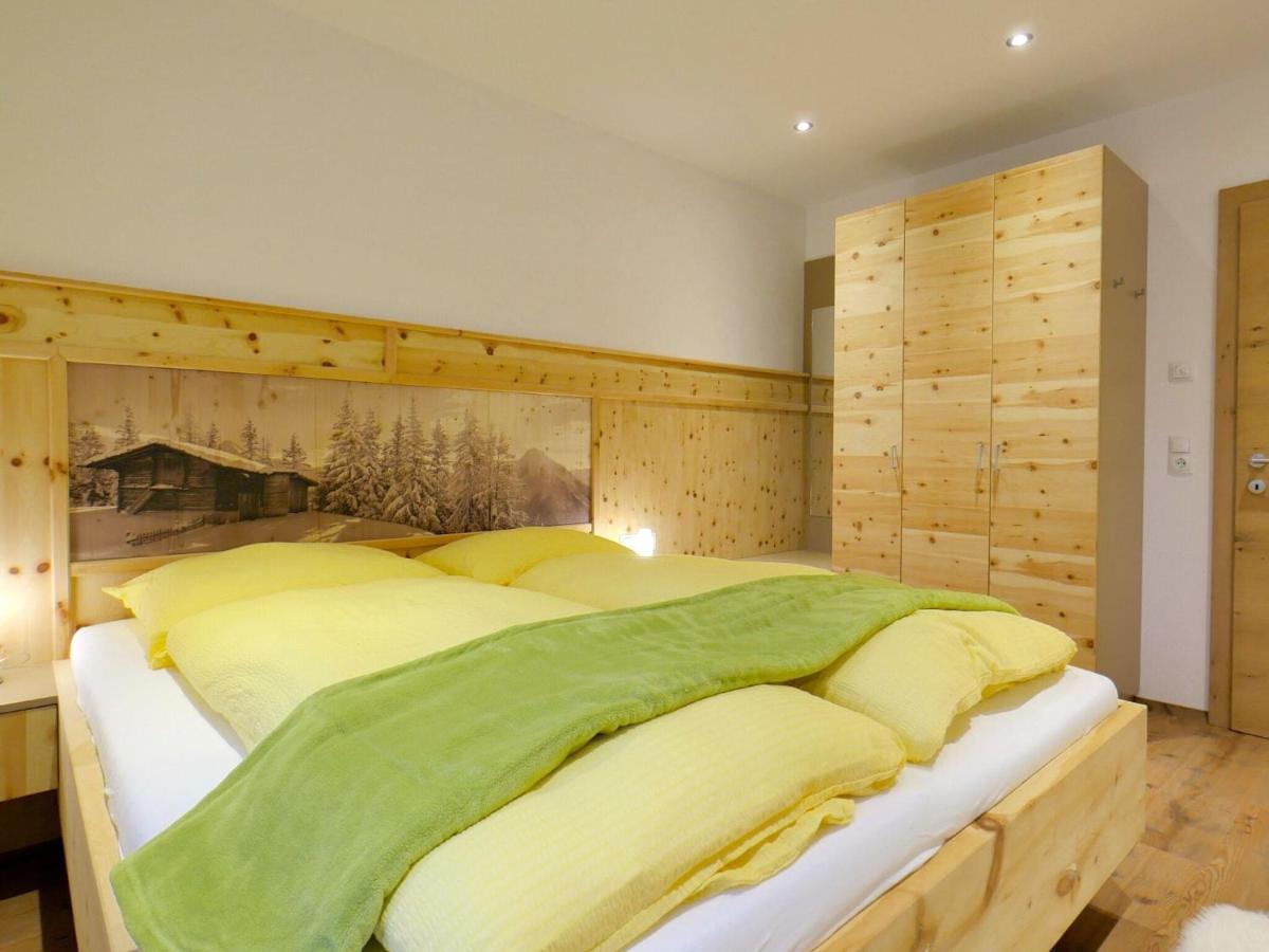 Top Holiday Flat In Fuegen Near The Ski Area Exterior photo