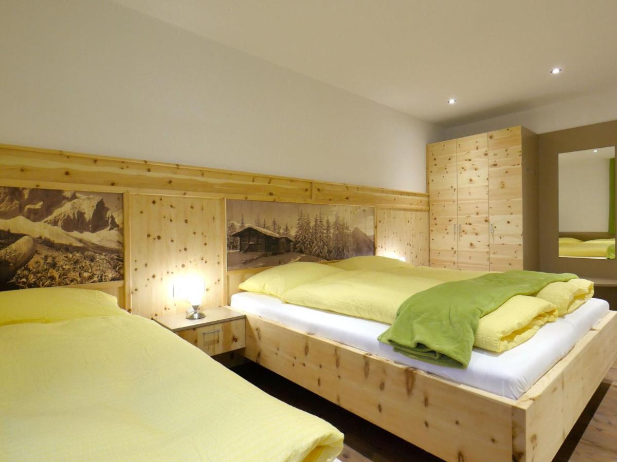 Top Holiday Flat In Fuegen Near The Ski Area Exterior photo